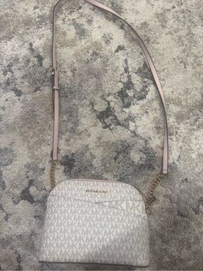 Michael Kors Signature MK Crossbody in Pale Pink and Gold